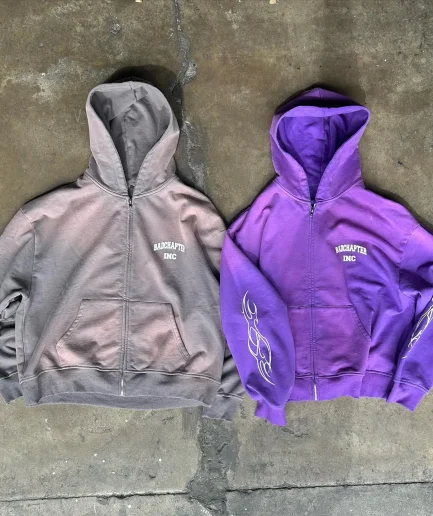 High-quality Street Style Pickled Printed Zipper Hooded Sweatshirt with Retro Washed Distressed Pockets